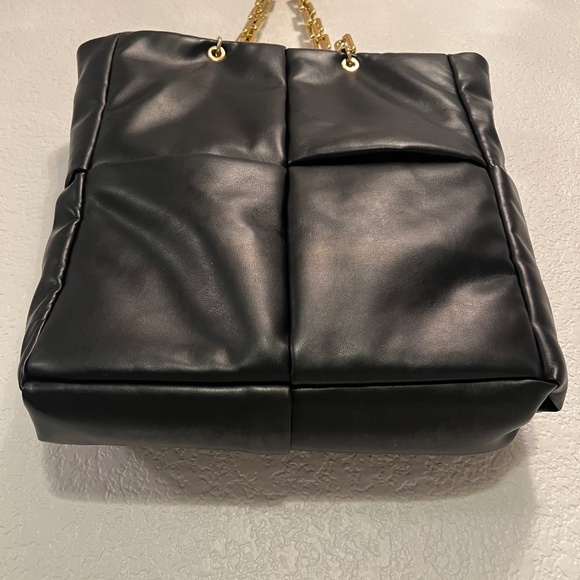 Urban Expressions Black 4 Square Tote - Picture 3 of 12